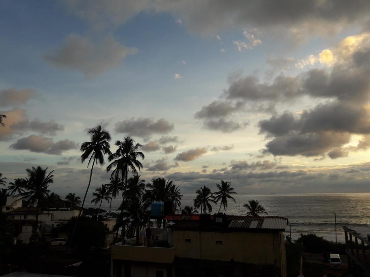 Top Sea View Guest Mirissa Bagian luar foto