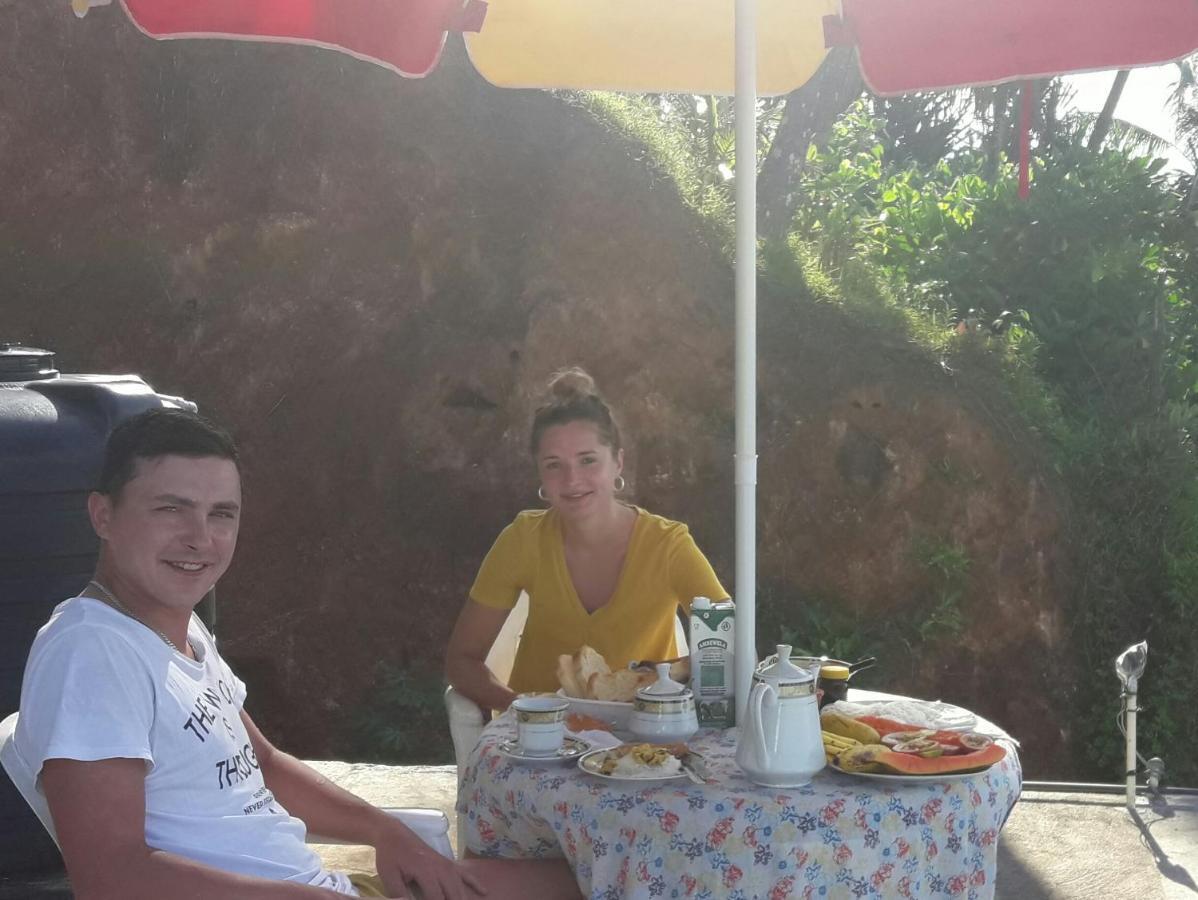 Top Sea View Guest Mirissa Bagian luar foto