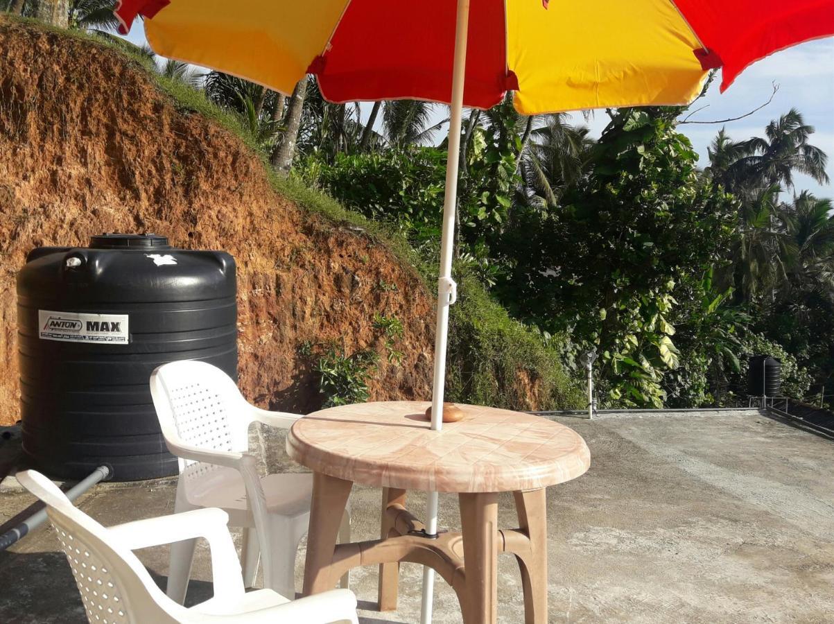 Top Sea View Guest Mirissa Bagian luar foto